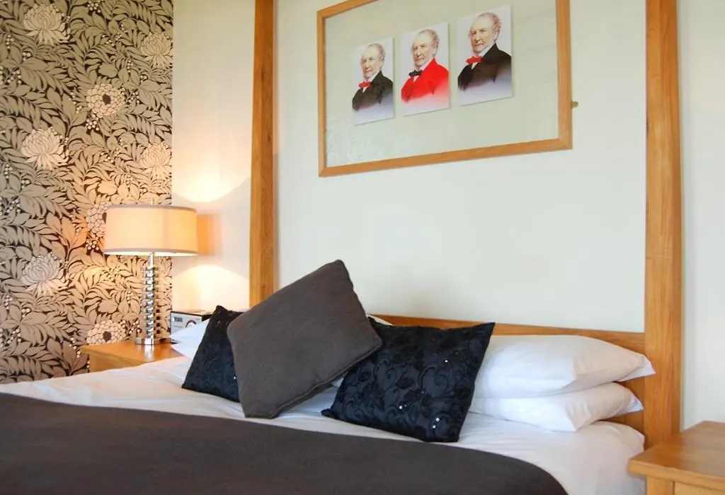 The Gladstone-1